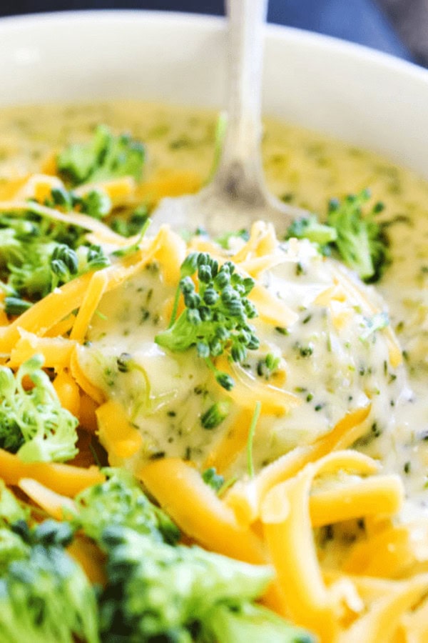 Homemade Creamy Broccoli Cheese Soup: A Family Favorite